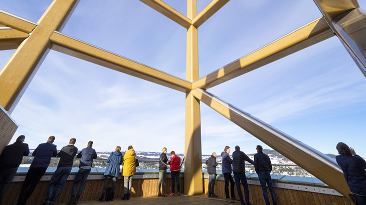 Fredag 1. mars var det offisiell åpning av Mjøstårnet.