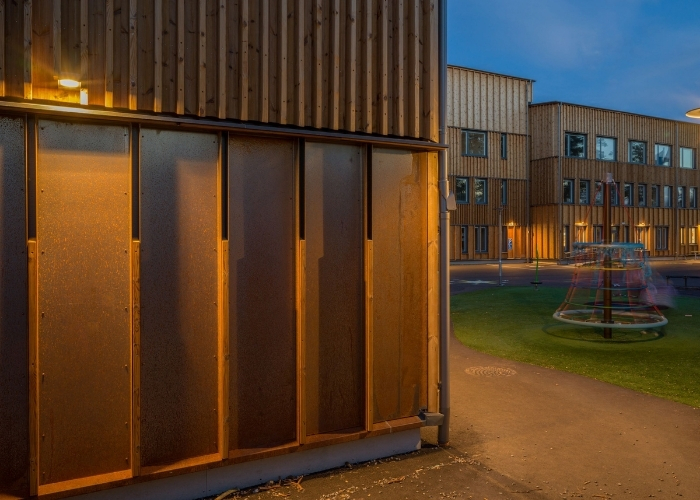 IES Charlottendal - svanenmärkt skola  - exklusiva fasadmaterial