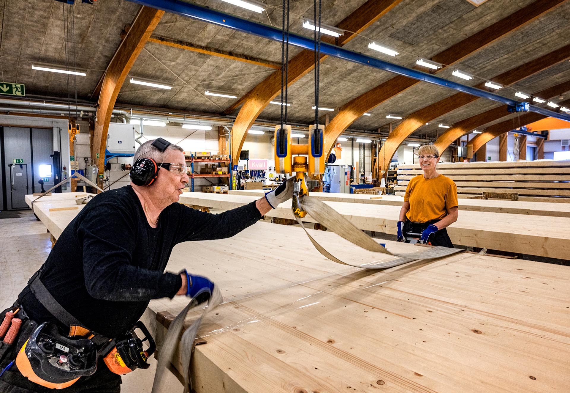 Limträ till lager- och logistikanläggning i trä